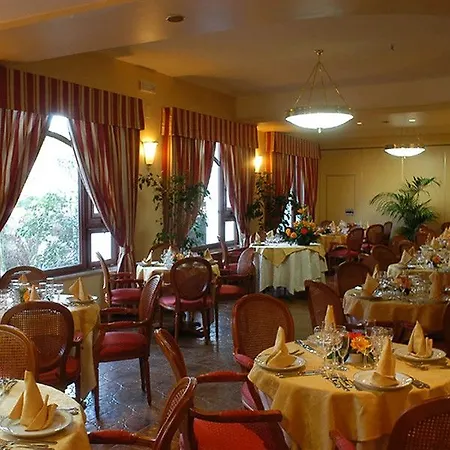 Hotel Azzolini 3*